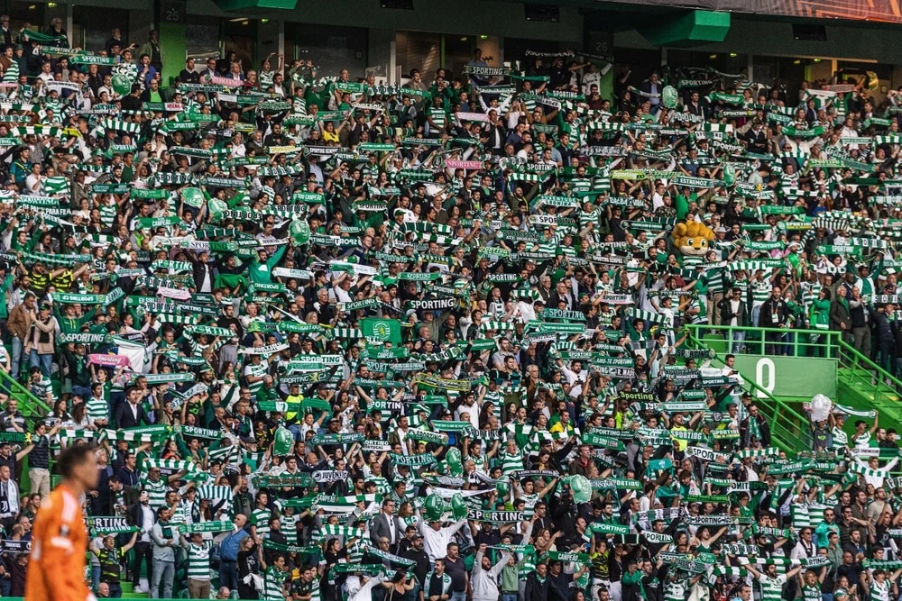 Serviço IPTV para Ver TV Portuguesa no Estrangeiro — Guia Completo 2026